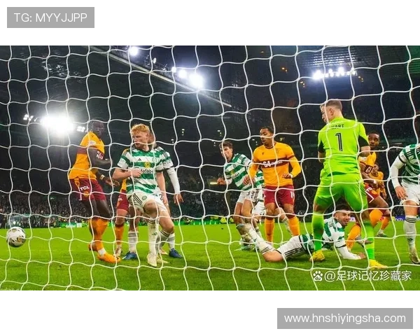 帕克足球明星合影照片展现球场魅力与友谊的精彩瞬间